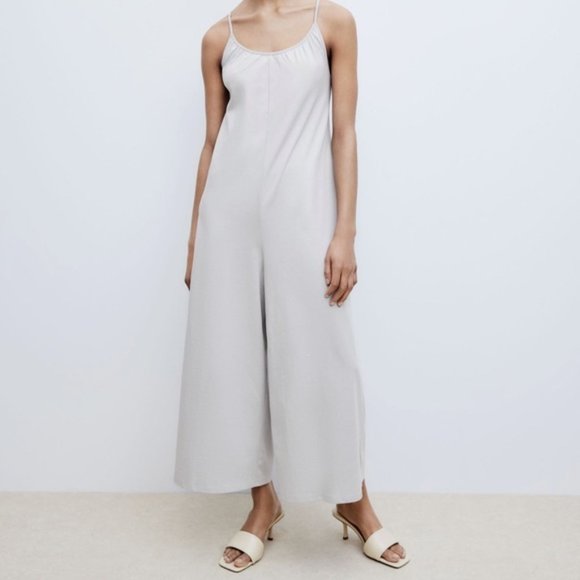 Zara Pants - ❗️SOLD❗️Zara Voluminous Jumpsuit Size S